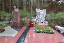 Преодолев 14 тыс. км на велосипеде,  из Ташкента в Баку приехал известный певец  Хурсанд Шеров (ВИДЕО, ФОТО)