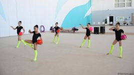 В Национальной арене гимнастики в Баку проходят учебно-тренировочные сборы спортсменок из Мингячевира (ФОТО)