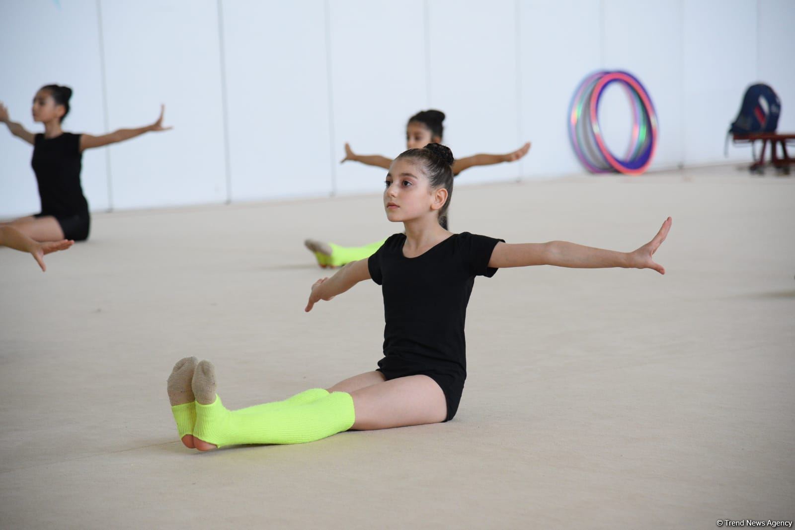 В Национальной арене гимнастики в Баку проходят учебно-тренировочные сборы спортсменок из Мингячевира (ФОТО)