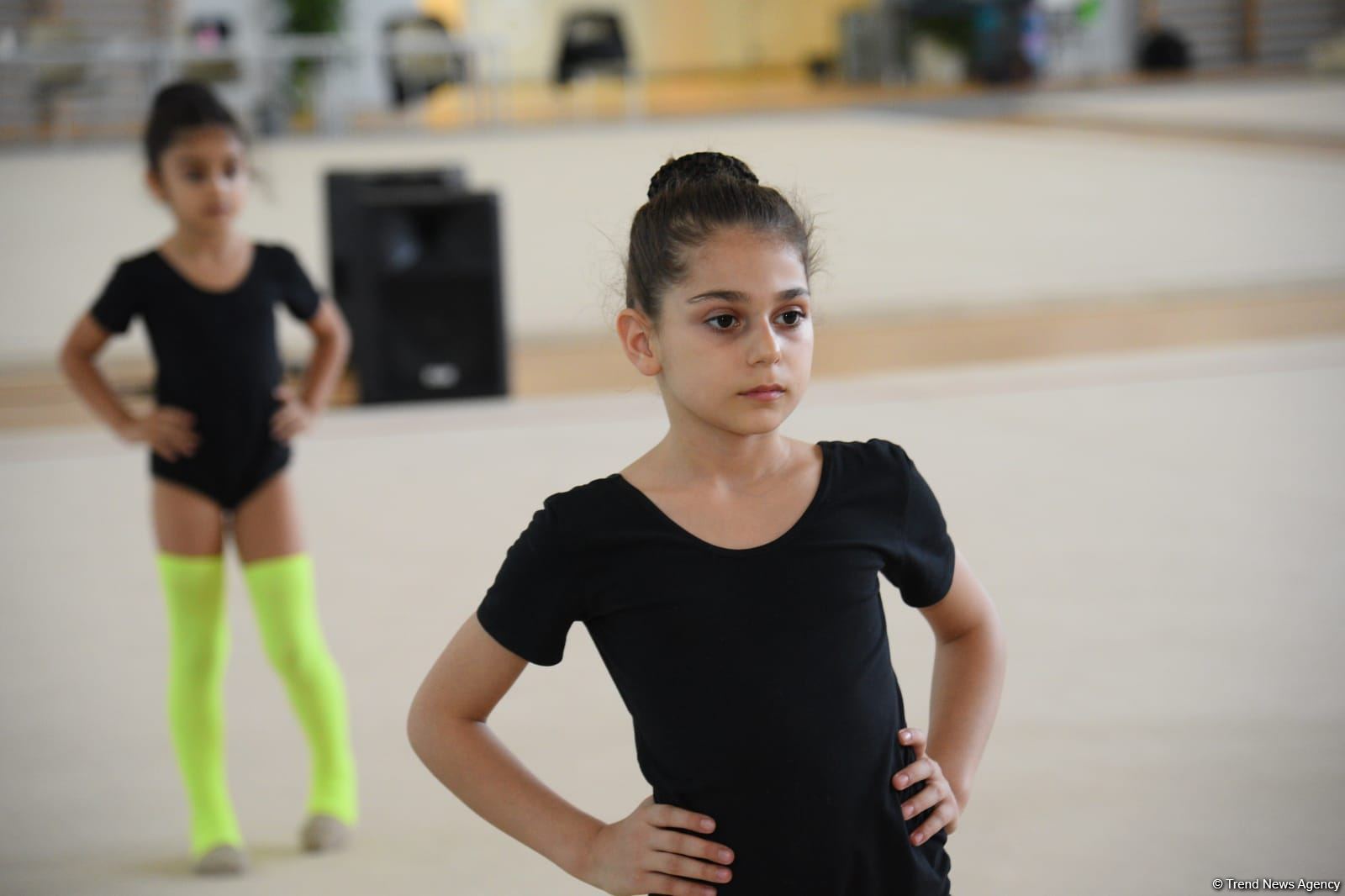 В Национальной арене гимнастики в Баку проходят учебно-тренировочные сборы спортсменок из Мингячевира (ФОТО)