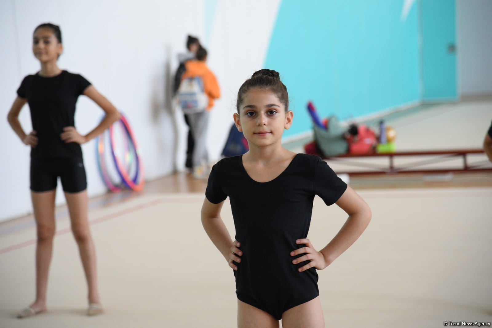 В Национальной арене гимнастики в Баку проходят учебно-тренировочные сборы спортсменок из Мингячевира (ФОТО)