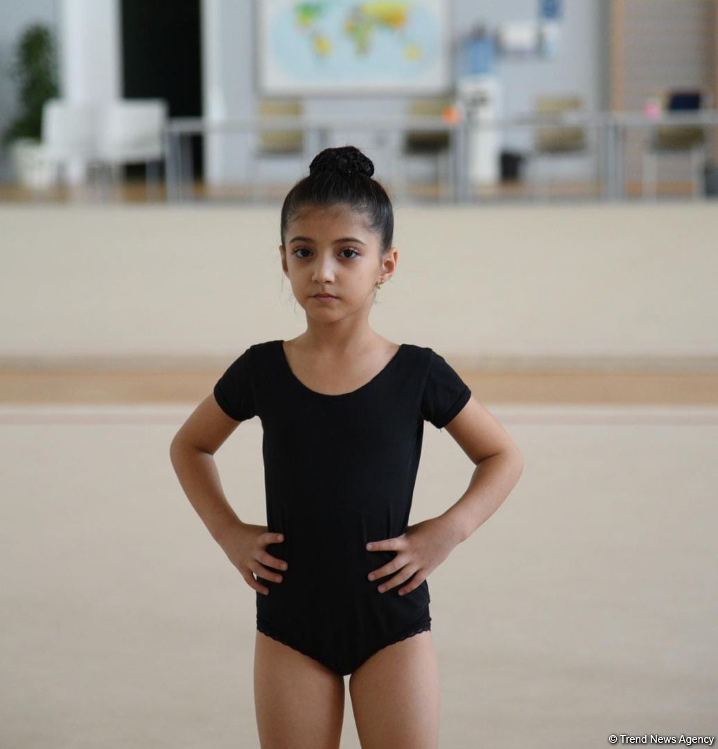 В Национальной арене гимнастики в Баку проходят учебно-тренировочные сборы спортсменок из Мингячевира (ФОТО)