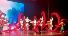 Легендарный балет Игоря Моисеева представил в Баку азербайджанский танец "Чобаны" (ФОТО)