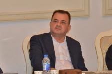 В Баку состоялась презентация исторического романа Юнуса Огуза "Cığır" (ФОТО)