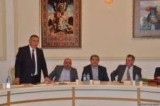 В Баку состоялась презентация исторического романа Юнуса Огуза "Cığır" (ФОТО)