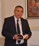 В Баку состоялась презентация исторического романа Юнуса Огуза "Cığır" (ФОТО)