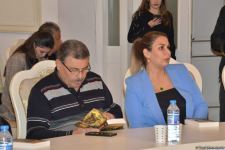 В Баку состоялась презентация исторического романа Юнуса Огуза "Cığır" (ФОТО)