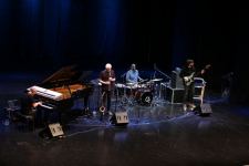 В бой идут одни "старики" - потрясающий концерт легендарной Yellow Jackets в Баку, или Сюрприз с балабаном (ВИДЕО, ФОТО)