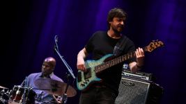 В бой идут одни "старики" - потрясающий концерт легендарной Yellow Jackets в Баку, или Сюрприз с балабаном (ВИДЕО, ФОТО)