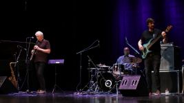 В бой идут одни "старики" - потрясающий концерт легендарной Yellow Jackets в Баку, или Сюрприз с балабаном (ВИДЕО, ФОТО)