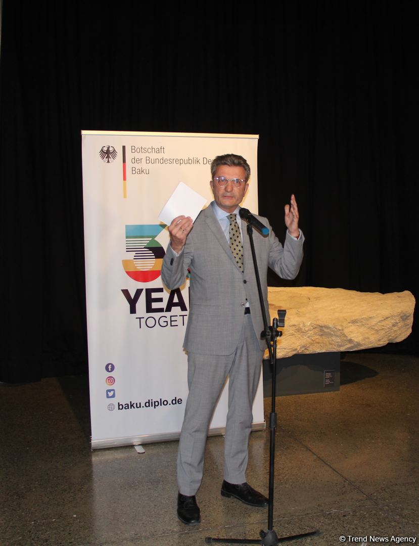 На стенах Музея каменной летописи в Баку представлен 3D mapping, реализованный посольством Германии и  QGallery (ВИДЕО, ФОТО)