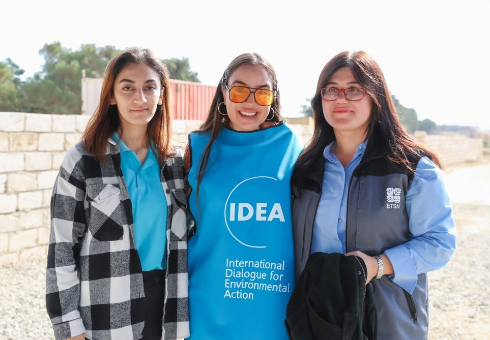 Вице-президент Фонда Гейдара Алиева Лейла Алиева приняла участие в первой акции по посадке деревьев к осеннему сезону «Общереспубликанского озеленительного марафона» (ФОТО)