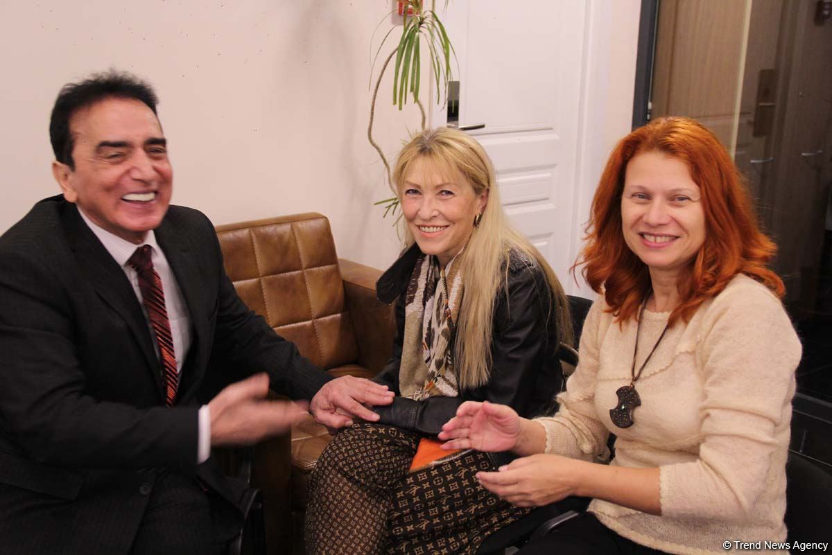 Ты во мне поешь, Азербайджан! Концерт узбекского певца Хурсанда Шерова – когда на помощь приходят друзья  (ВИДЕО, ФОТО)