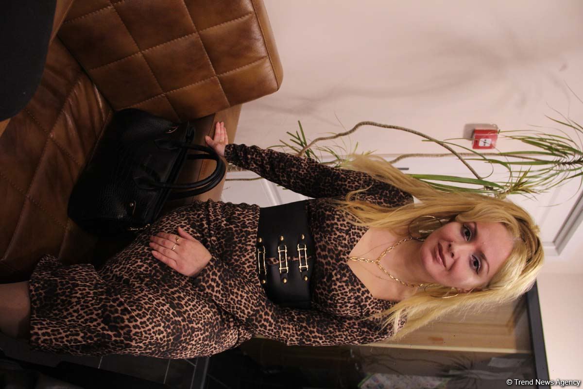 Ты во мне поешь, Азербайджан! Концерт узбекского певца Хурсанда Шерова – когда на помощь приходят друзья  (ВИДЕО, ФОТО)