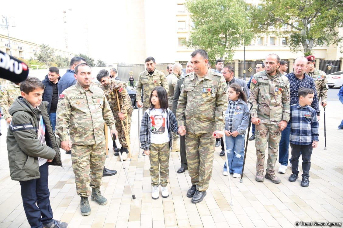 В Баку проходит автопробег “Победа” (ФОТО)