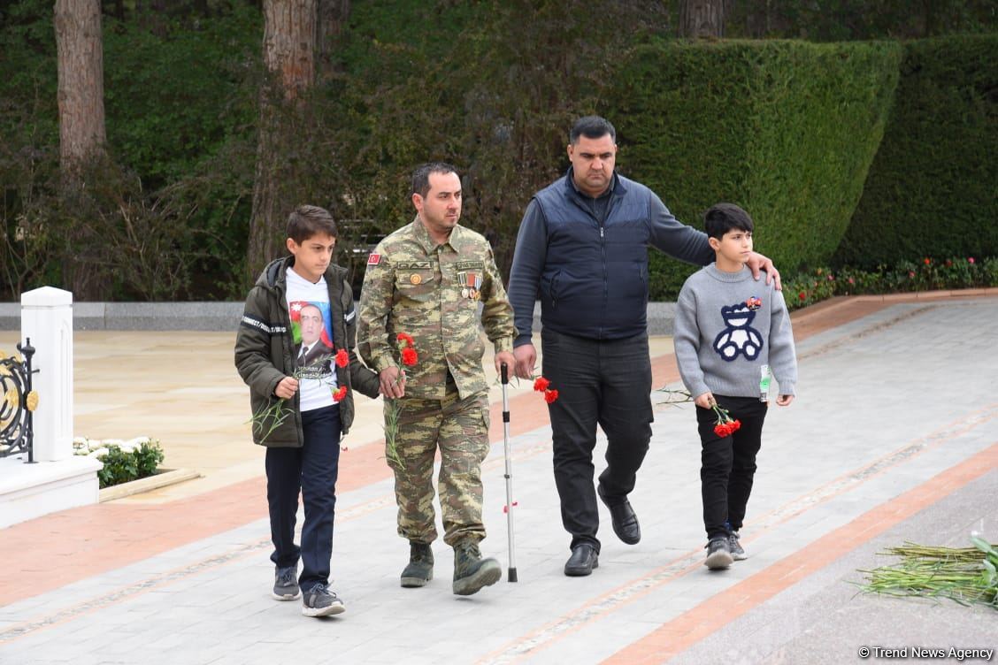 В Баку проходит автопробег “Победа” (ФОТО)