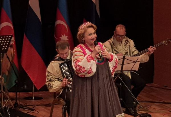 Фантастическая энергетика и многообразие напевов: В Баку прошел концерт народной артистки России Надежды Крыгиной (ФОТО)