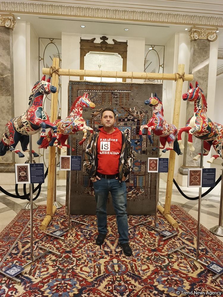 В Four Seasons Baku состоялось торжественное открытие бутика "Азерхалча" – красочные Карабахские скакуны и потрясающие ковры (ФОТО)