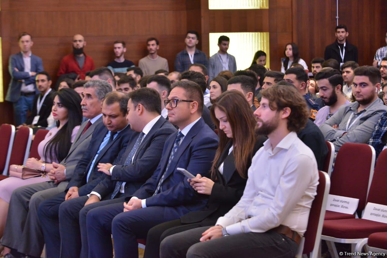 Открытие ИТ-Академии поспособствует ускорению перехода к «цифровой» экономике - агентство Азербайджана (ФОТО)