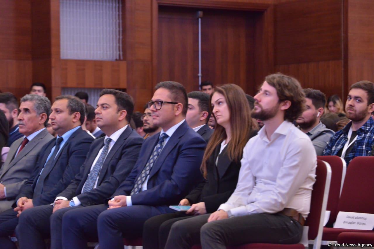 Открытие ИТ-Академии поспособствует ускорению перехода к «цифровой» экономике - агентство Азербайджана (ФОТО)