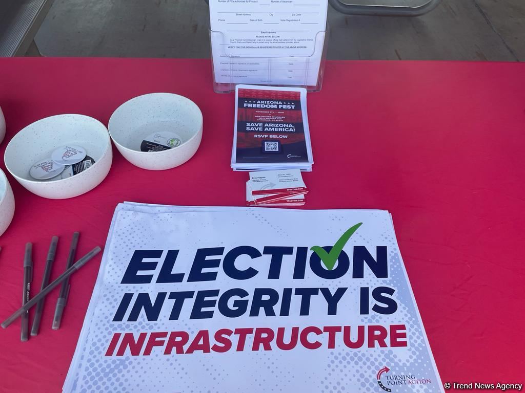 Республиканцы вышли на митинг, утверждая, что они спасут Аризону (ФОТО/ВИДЕО)