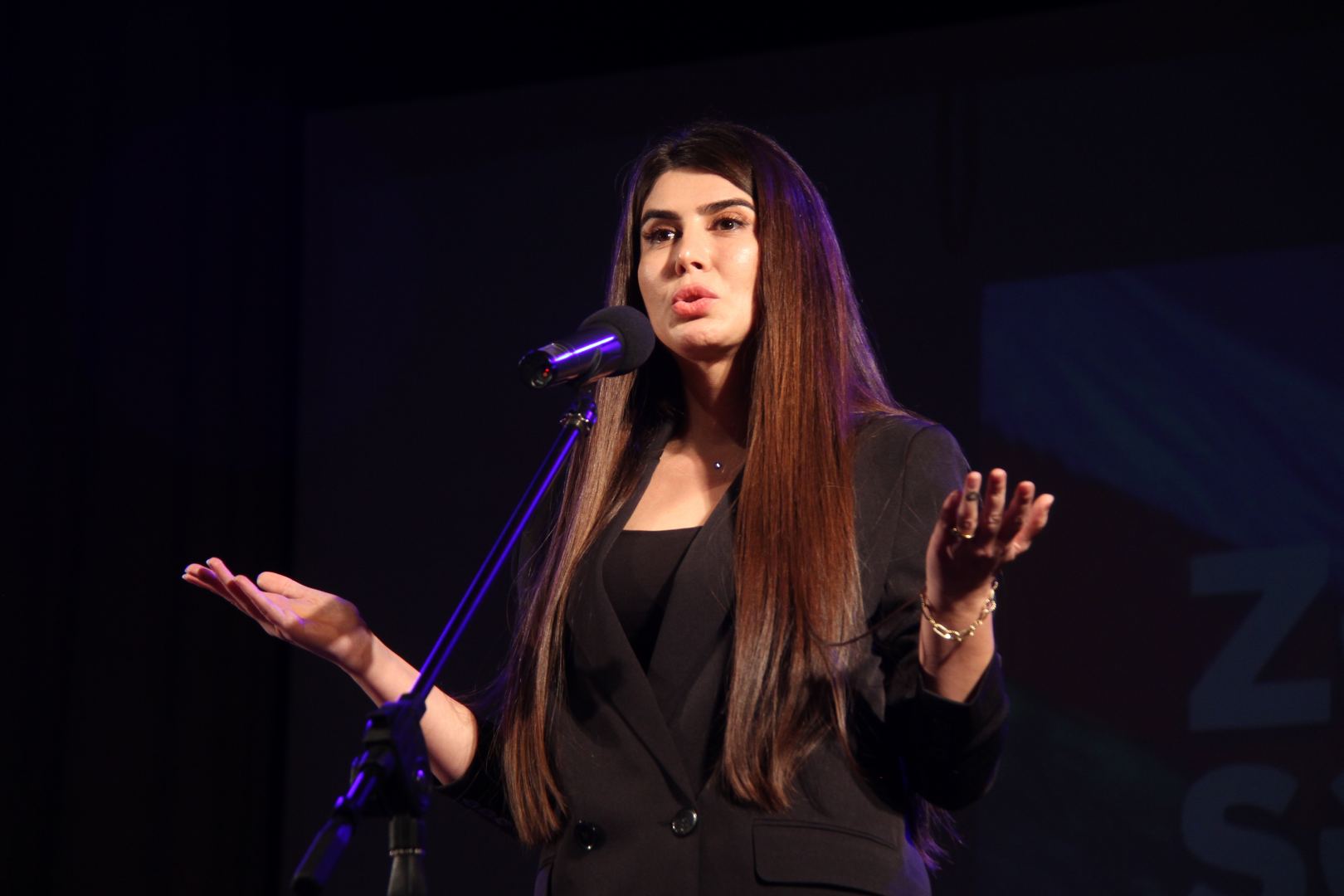 "Zəfər Sədası" – в Баку прошел конкурc художественного чтения, посвященный Победе в 44-дневной Отечественной войне (ФОТО)