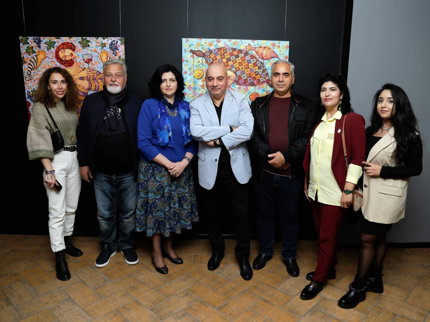 "Человек-праздник" Мир Азер Абдуллаев – лечебные свойства оптимизма и позитива экспозиции в Баку (ФОТО)