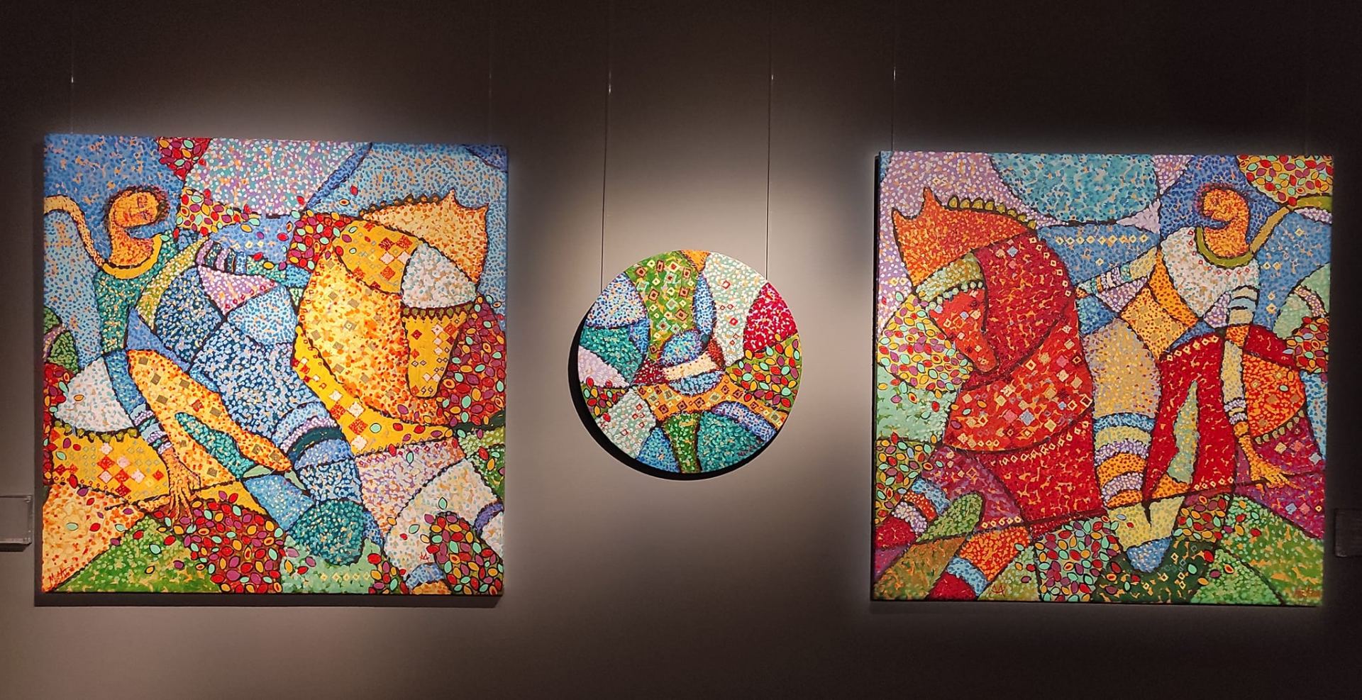 "Человек-праздник" Мир Азер Абдуллаев – лечебные свойства оптимизма и позитива экспозиции в Баку (ФОТО)