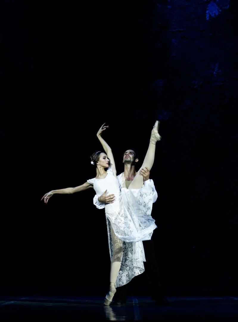 Легенда о несчастных влюбленных в Баку, или Античные герои как простые смертные (ФОТО)