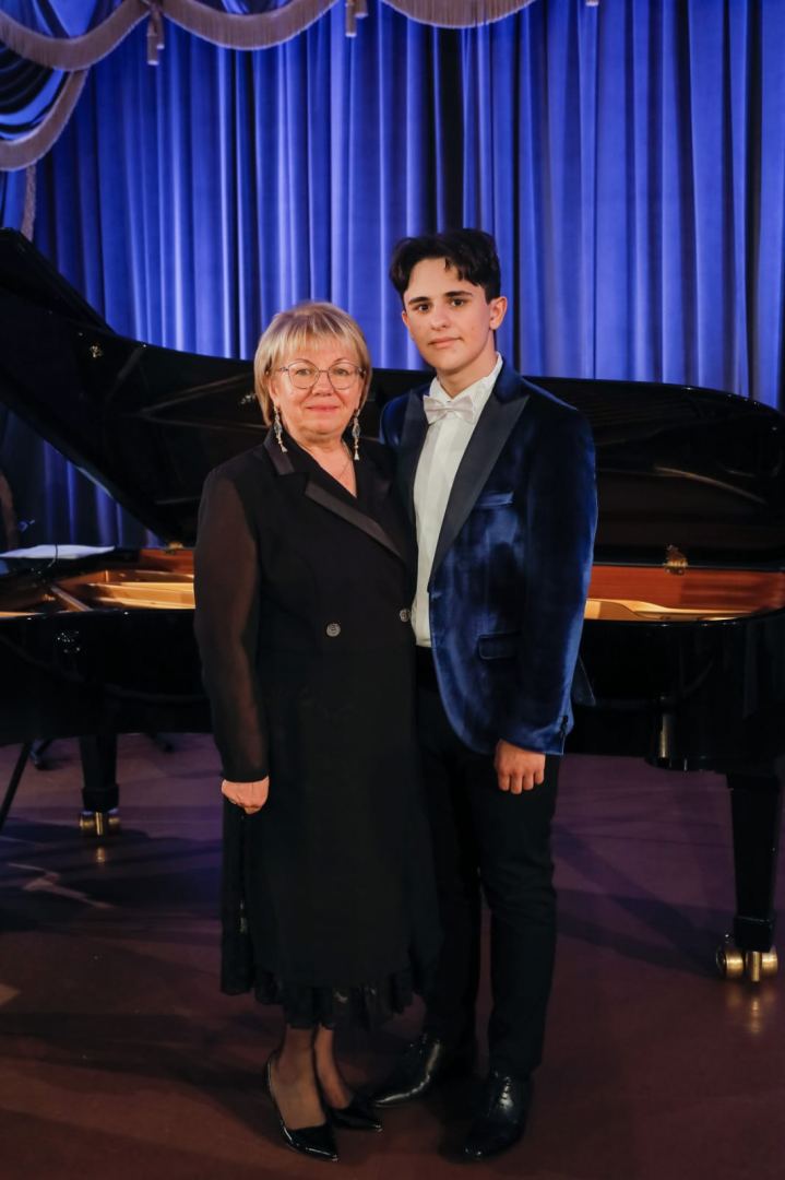 Азербайджанский вокалист выступил в гала-концерте международного фестиваля "Приношение Елене Образцовой" (ФОТО/ВИДЕО)