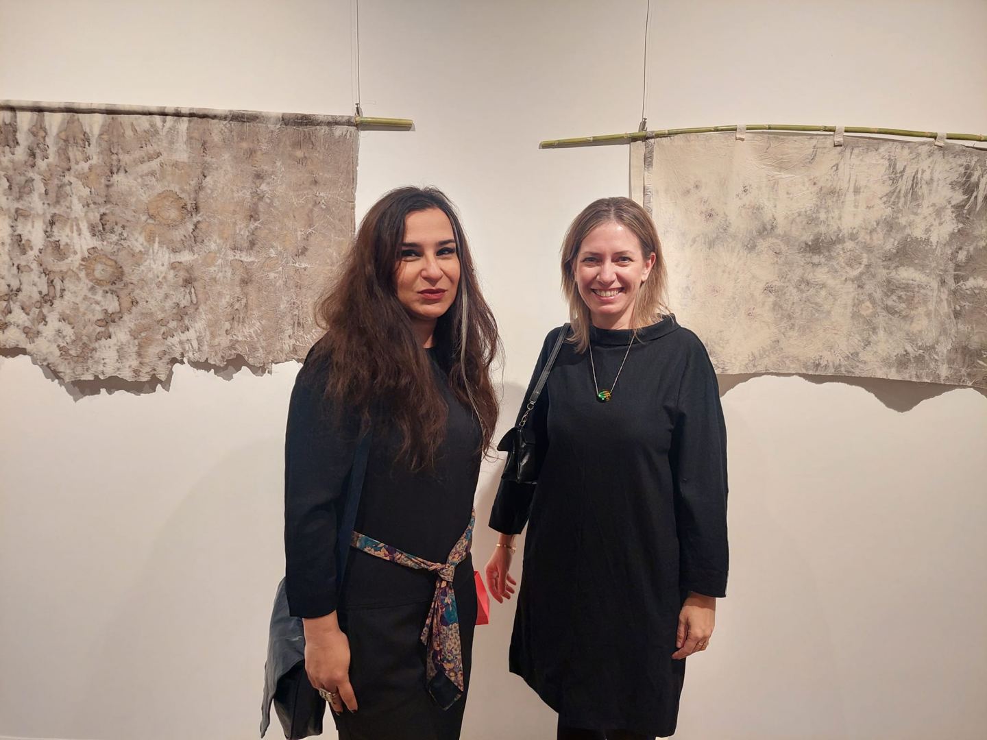 Быть женщиной в Баку. В азербайджанском языке личные местоимения "Он" и "Она" не имеют различия (ФОТО)