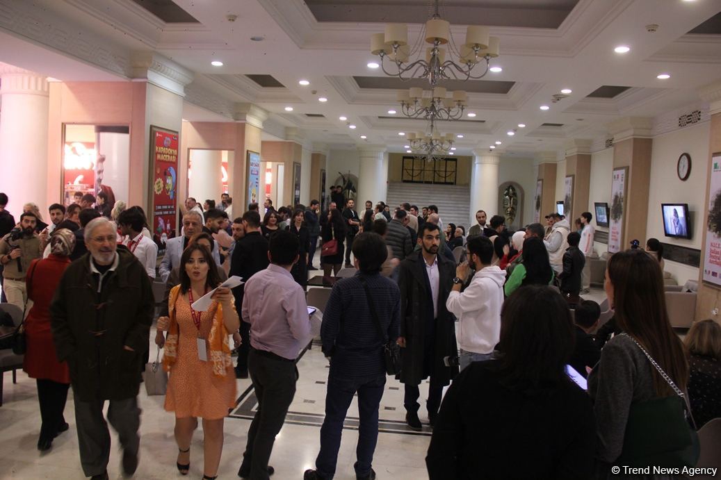 Звездный мир кино на открытии XIII Бакинского международного фестиваля короткометражных фильмов (ФОТО)