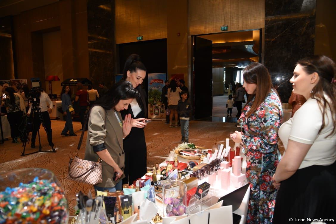 "Zəfər Qadının İZi ilə" – фестиваль предпринимательства, ярких идей и красоты (ФОТО)