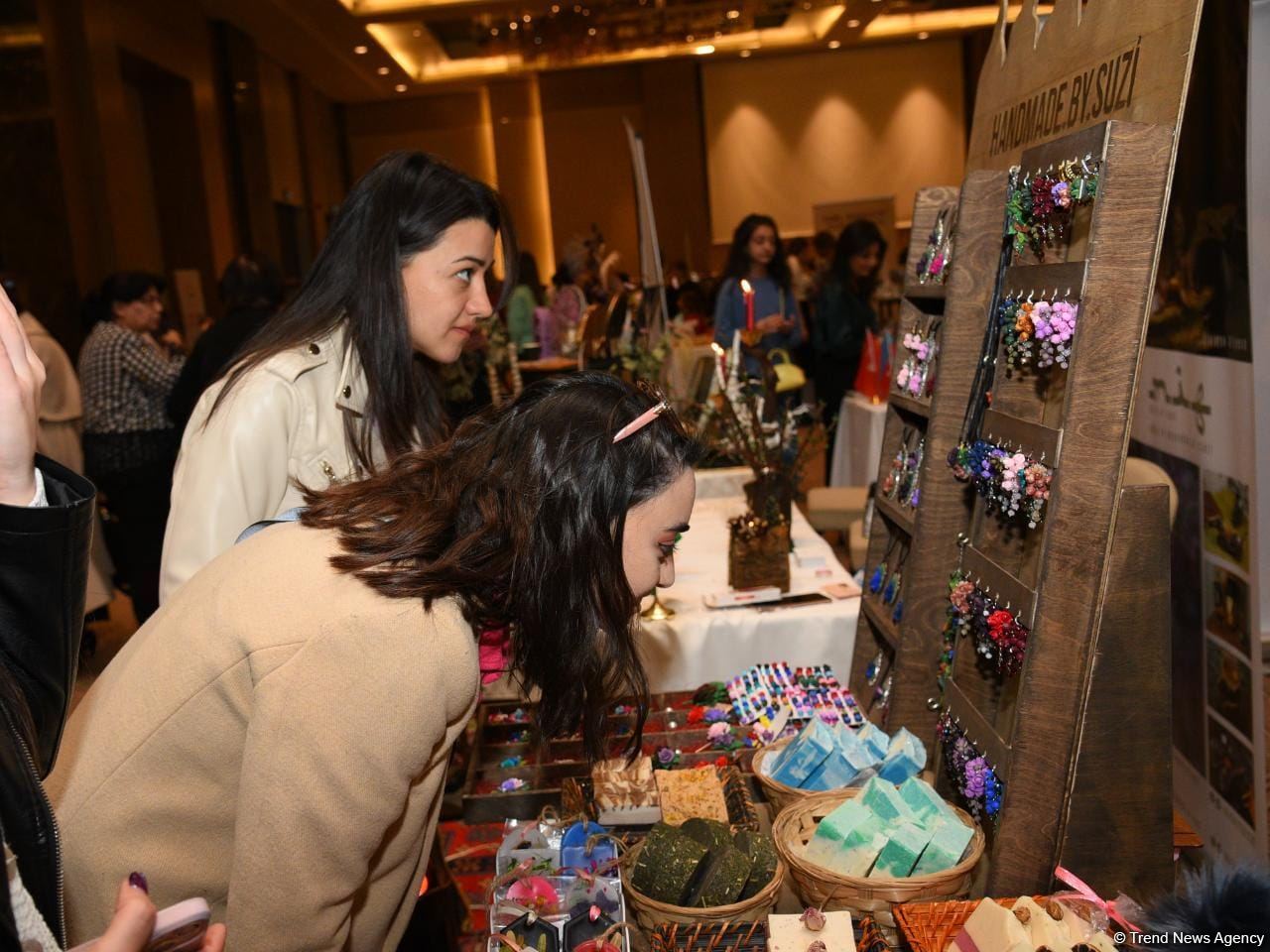 "Zəfər Qadının İZi ilə" – фестиваль предпринимательства, ярких идей и красоты (ФОТО)