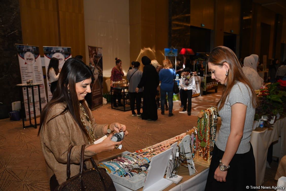"Zəfər Qadının İZi ilə" – фестиваль предпринимательства, ярких идей и красоты (ФОТО)
