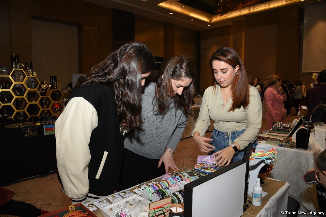 "Zəfər Qadının İZi ilə" – фестиваль предпринимательства, ярких идей и красоты (ФОТО)