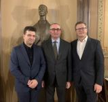 Впервые в истории Латвийского театра спектаклем руководил азербайджанский дирижер (ФОТО/ВИДЕО)