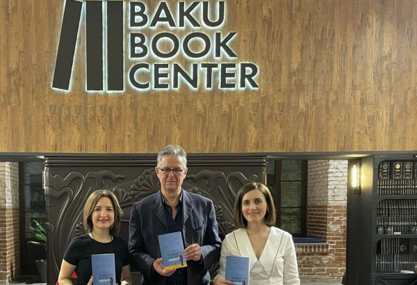 Прогулка из Швейцарии в Азербайджан. Ходить пешком - и правильно, и сказочно прекрасно… (ФОТО)