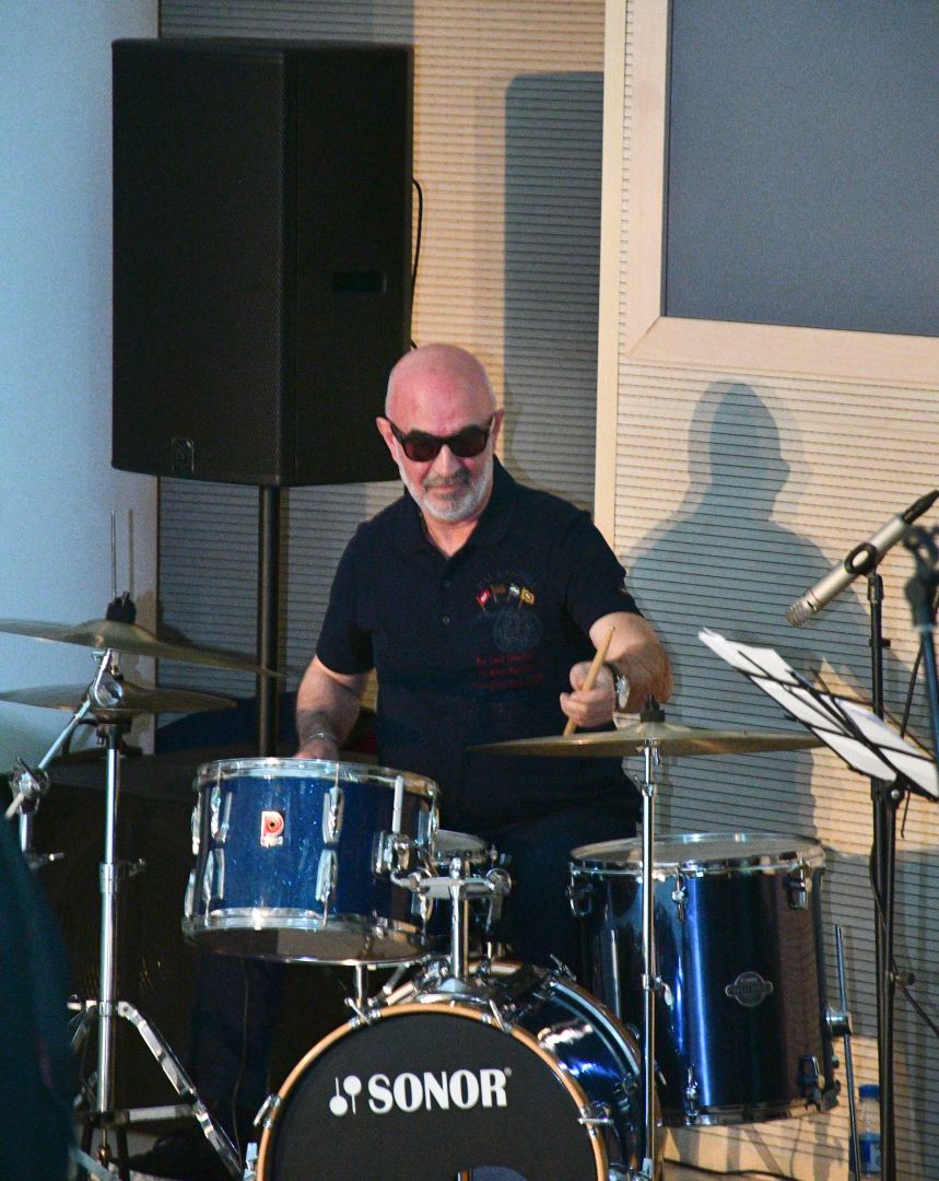 На открытии Baku Jazz Festival выступили обладатель Grammy Грегори Марет и бразильская дива Элоиза Лоуренсо (ФОТО)