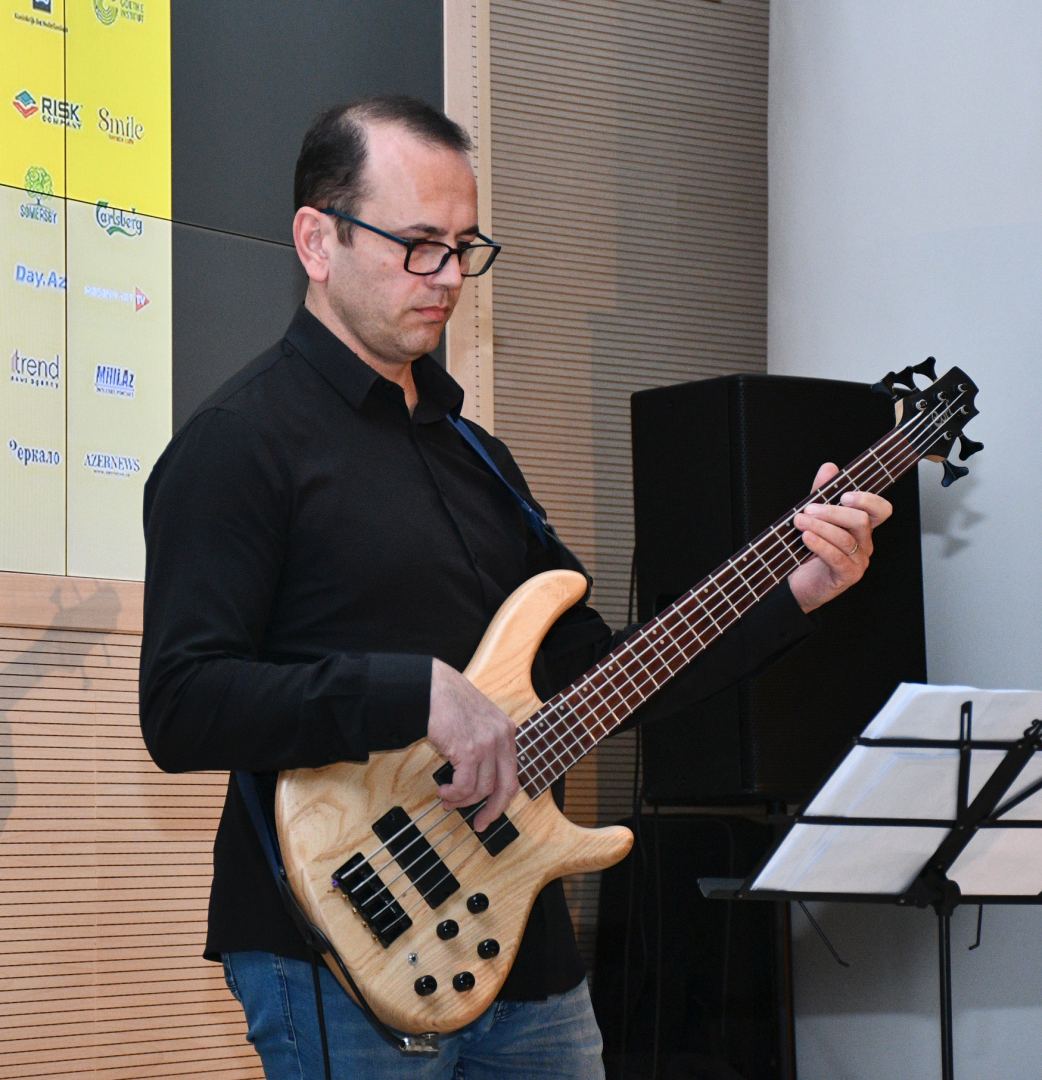 На открытии Baku Jazz Festival выступили обладатель Grammy Грегори Марет и бразильская дива Элоиза Лоуренсо (ФОТО)