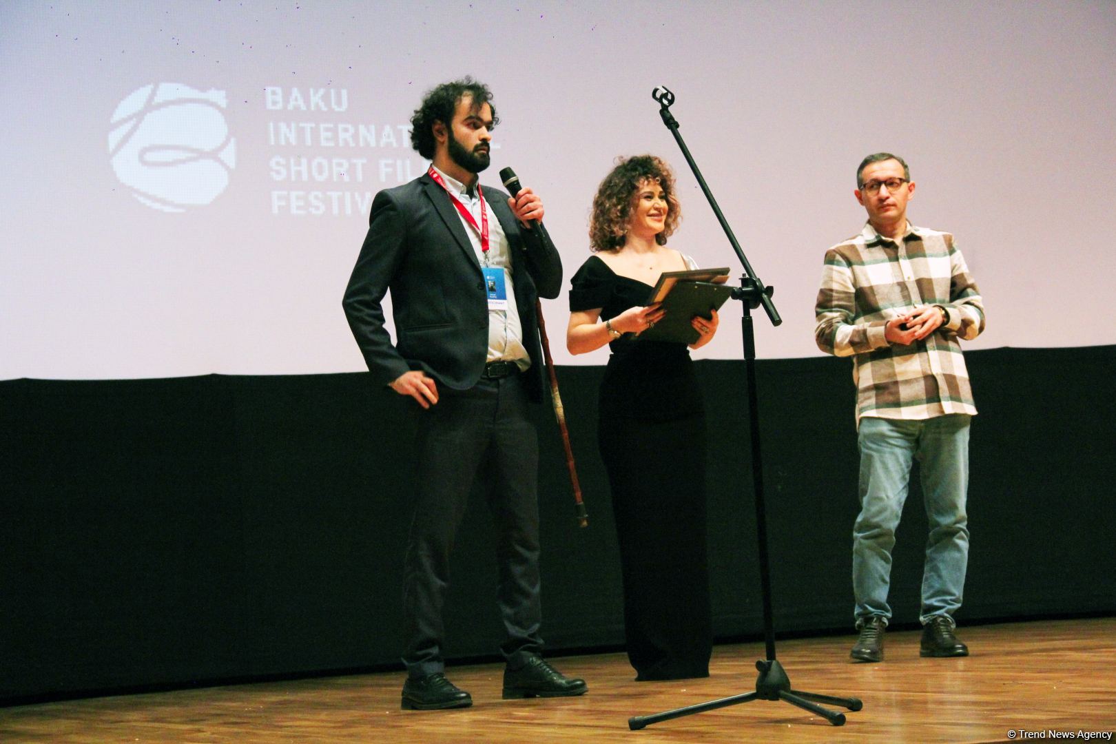 В Баку состоялась церемония награждения победителей XIII Международного фестиваля короткометражных фильмов (ФОТО)