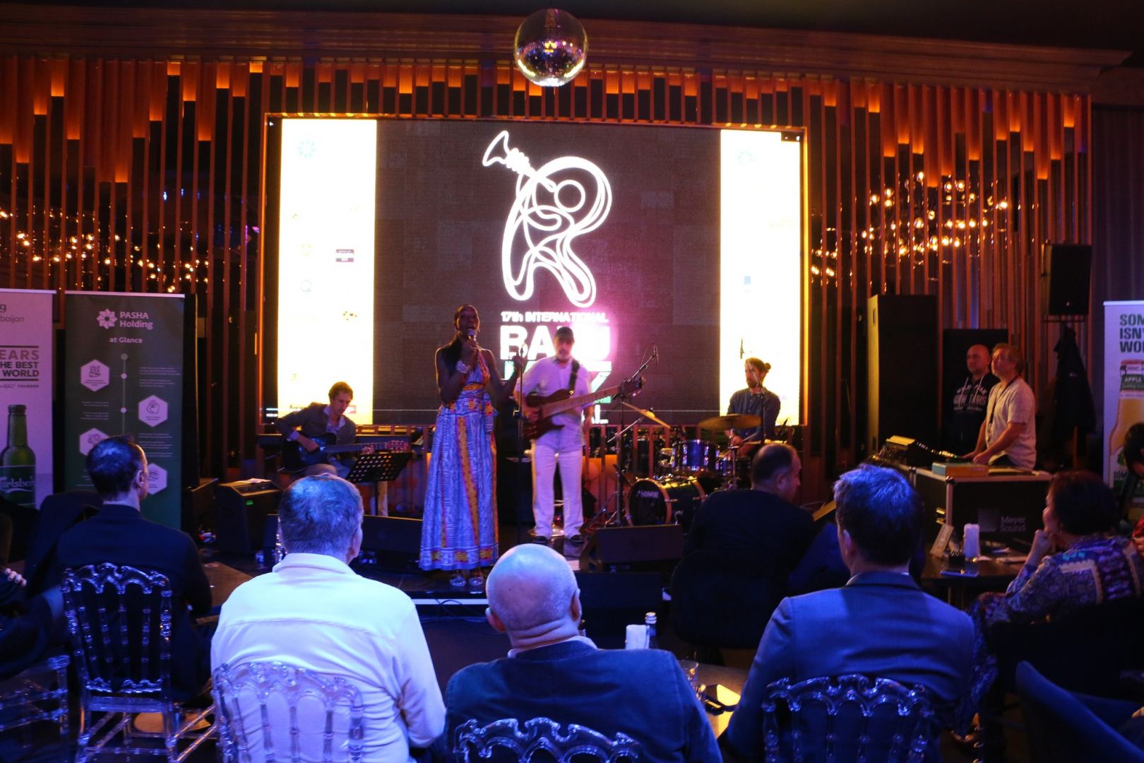 Baku Jazz Festival. Из летней Бразилии в осенний Азербайджан с зажигательной Элоизой Лоуренсо (ВИДЕО, ФОТО)