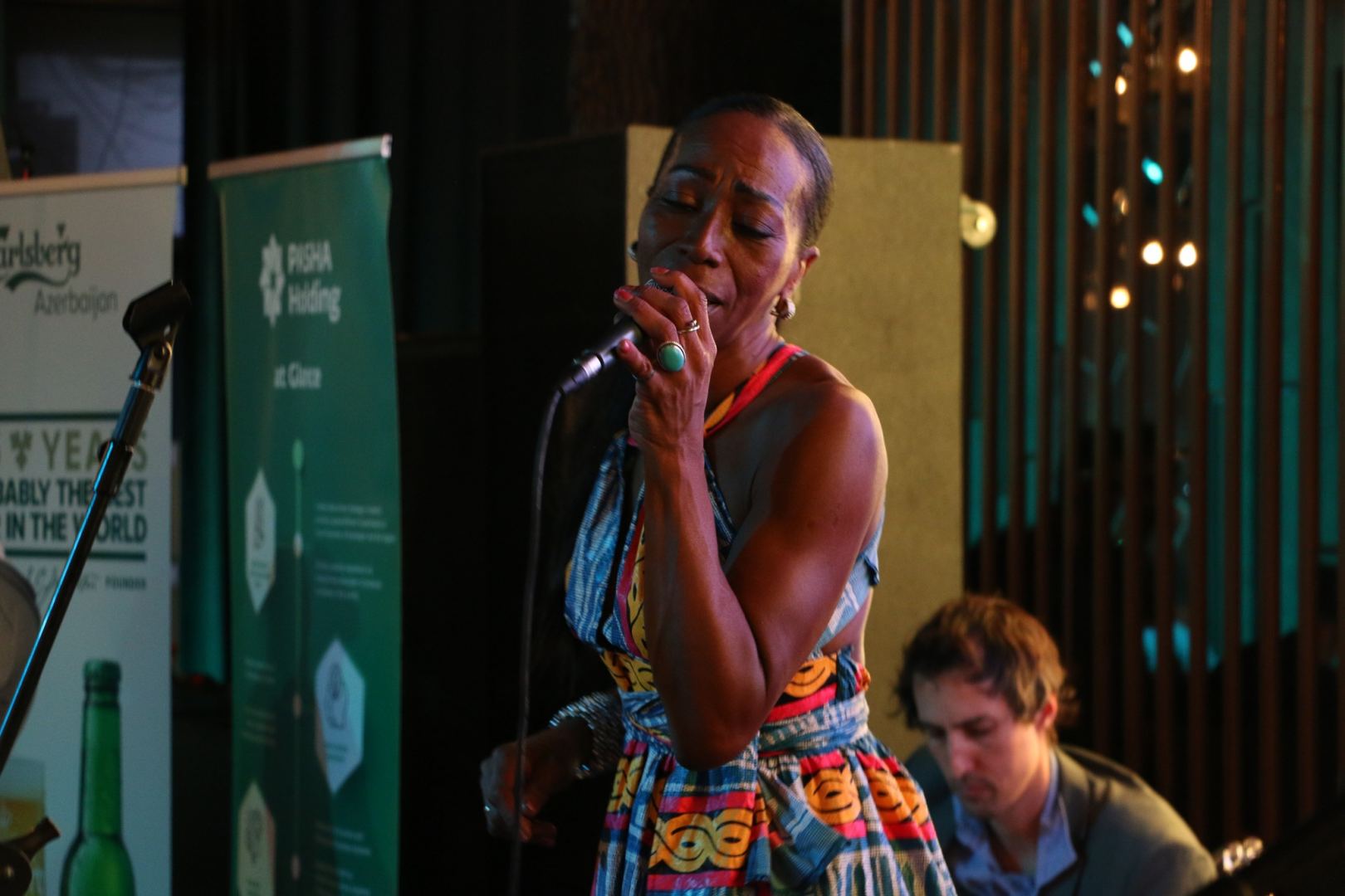 Baku Jazz Festival. Из летней Бразилии в осенний Азербайджан с зажигательной Элоизой Лоуренсо (ВИДЕО, ФОТО)