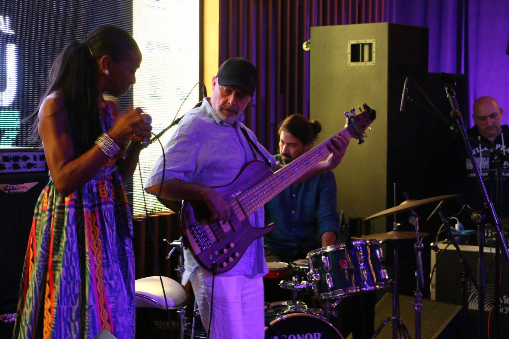 Baku Jazz Festival. Из летней Бразилии в осенний Азербайджан с зажигательной Элоизой Лоуренсо (ВИДЕО, ФОТО)