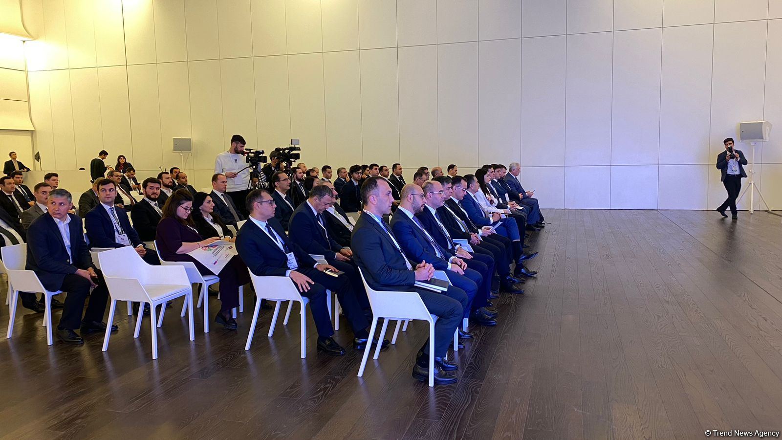 В Баку проходит XI Азербайджано-российский межрегиональный форум (ФОТО)