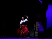 Артисты из Узбекистана представили в Азербайджане спектакль с трагической развязкой (ФОТО)