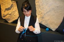 В Баку представлена необычная выставка носков, организованная посольством Латвии, Art Academy of Latvia и QGallery (ФОТО)