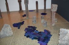 В Баку представлена необычная выставка носков, организованная посольством Латвии, Art Academy of Latvia и QGallery (ФОТО)