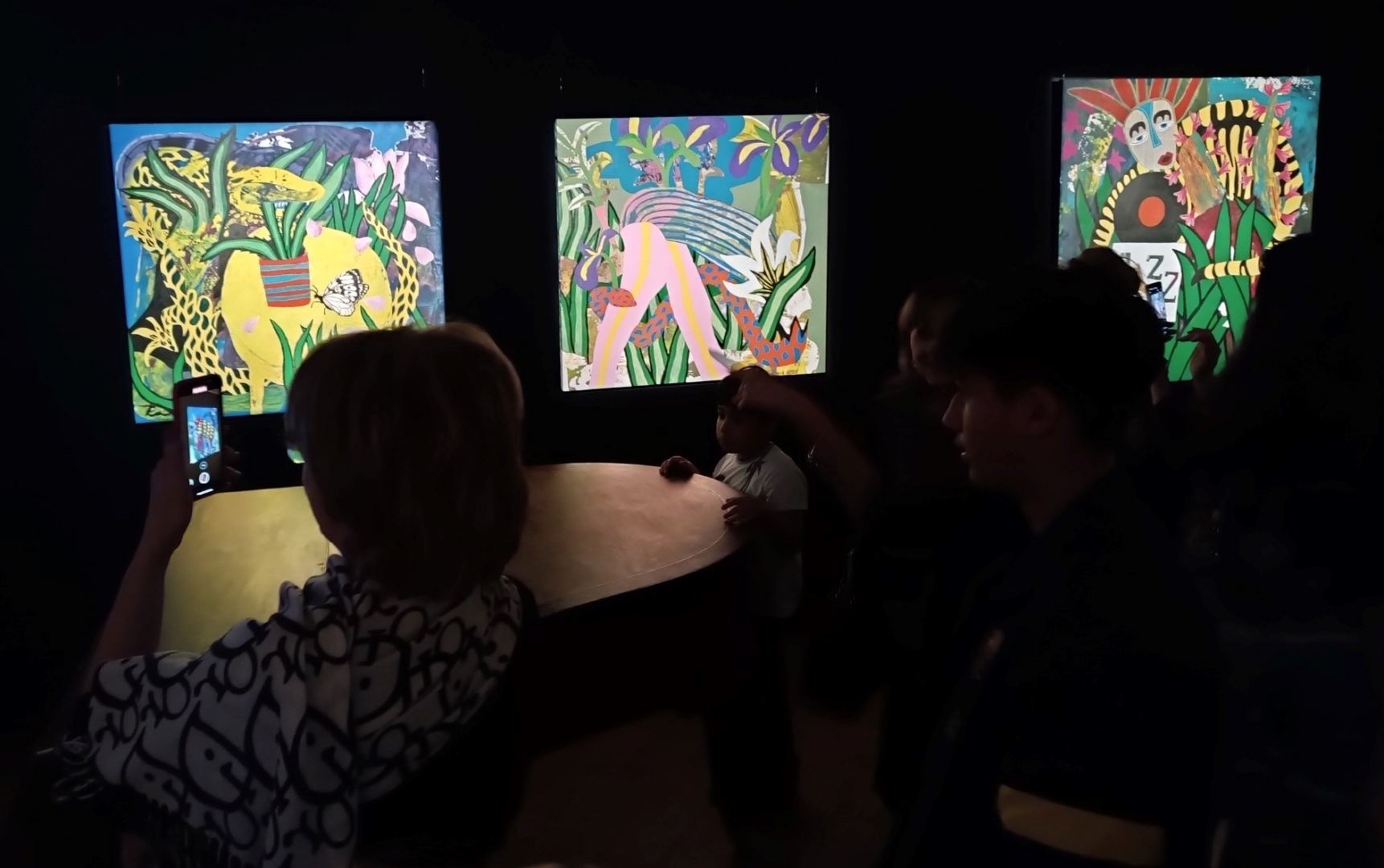 Необузданная стихия! В QGallery открылась выставка Рамины Саадатхан "Танцующий джаз" (ФОТО)