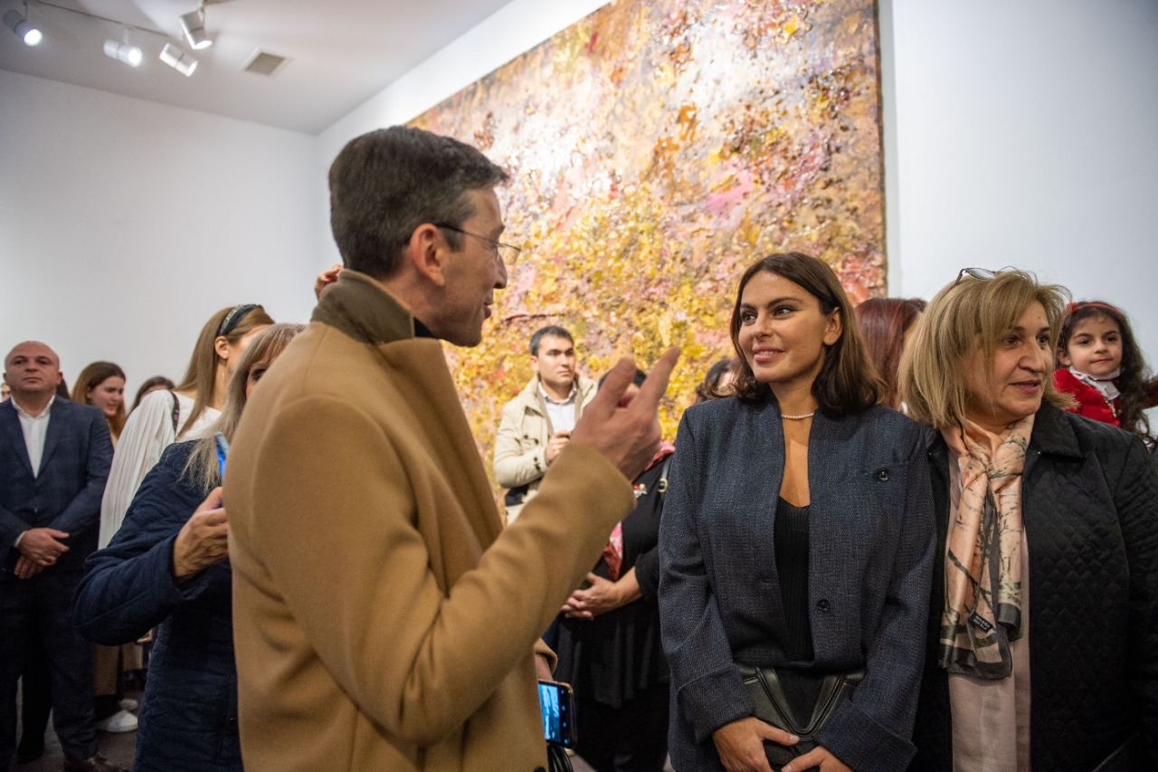 В Музее современного искусства Зураба Церетели в Тбилиси открылась выставка работ известной художницы Аиды Махмудовой "Рай может подождать" (ФОТО)